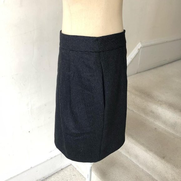 Theory Pinstripe Virgin Wool Skirt - Picture 4 of 8